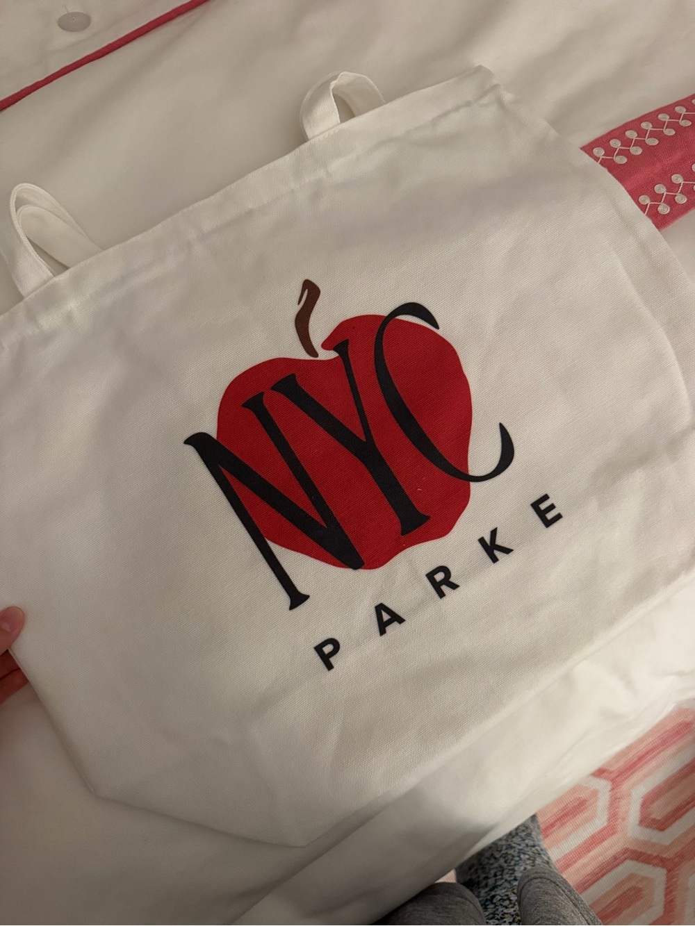Parke White Canvas Tote with NYC Apple